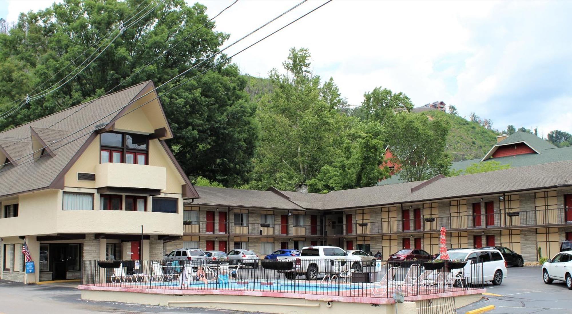 Chalet Inn Гетлинбург Екстериор снимка